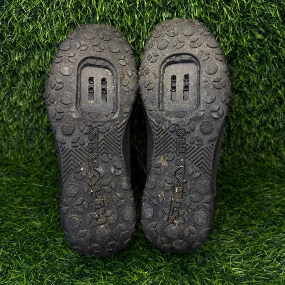 Five Ten Maltese Falcon Mens 8 Mountain Bike Shoes Black Grey Leather SPD 5267